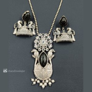 silver necklace with earring (5)